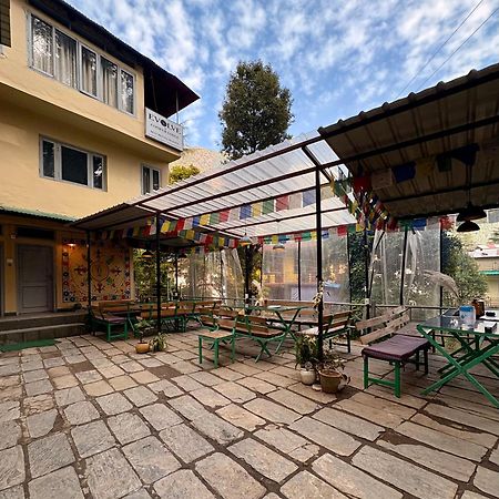 Eevolve Dharamkot - An Eco Hostel マクロード・ガンジ エクステリア 写真