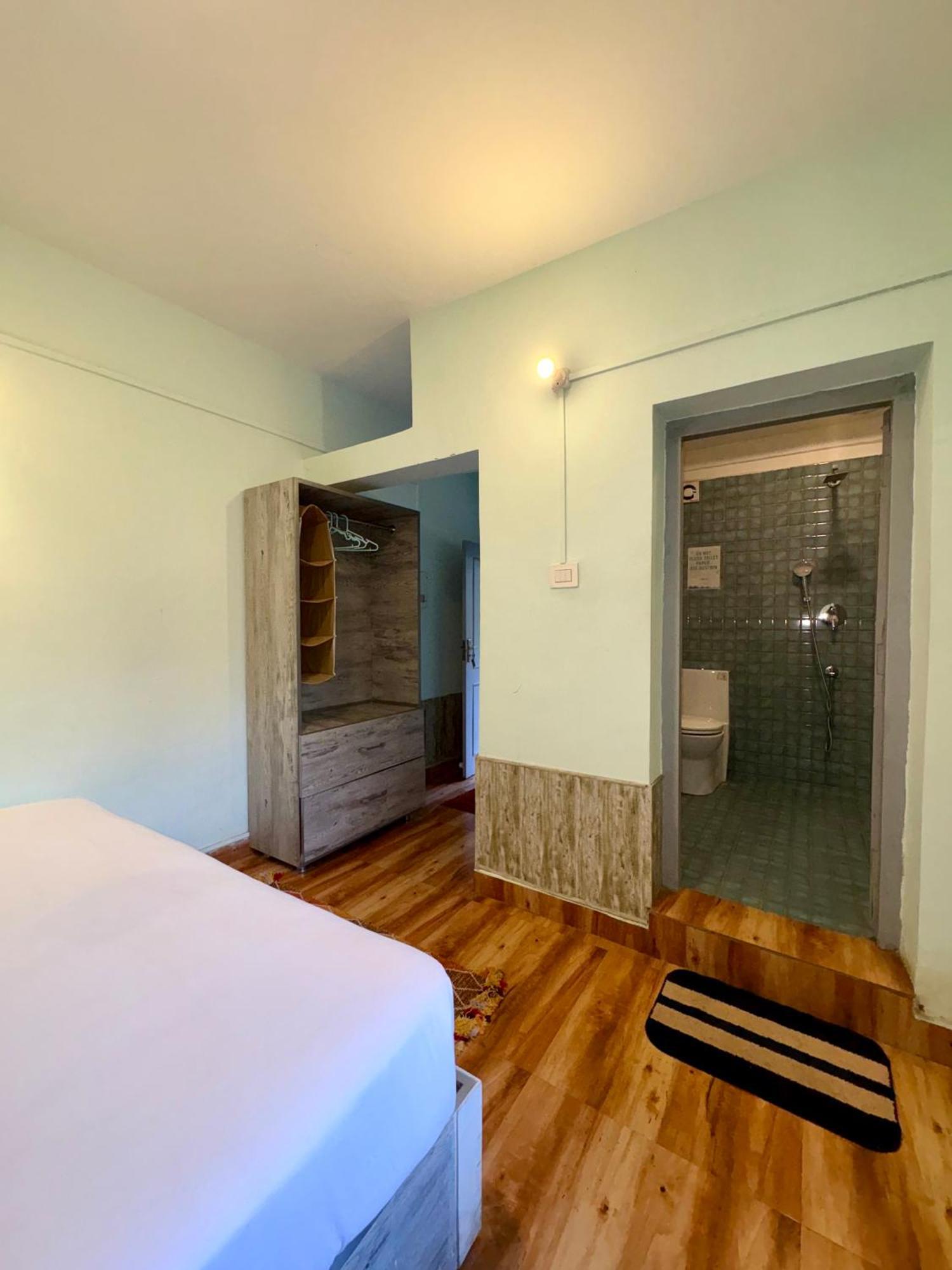 Eevolve Dharamkot - An Eco Hostel マクロード・ガンジ エクステリア 写真